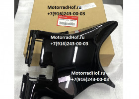 Пластик подрулевой правый (NH1 BLACK) Honda VT600C оригинал (арт. 63500MR1000ZC), аналог 63500-MZ8-000ZA, 63500-MZ8-L50, 63500-MZ8-L80, 63500MZ8000ZA, 63500MZ8L50, 63500MZ8L80