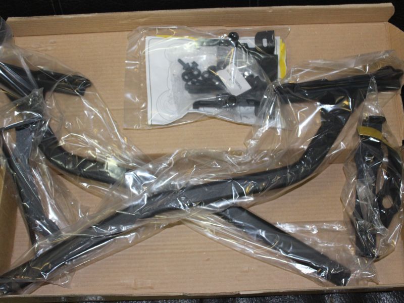 GIVI 1104FZ Крепеж центрального кофра Honda VFR800X Crossrunner 2011-2014 оригинал (арт. 322-1104FZ), аналог 1104ZF, 3221104ZF