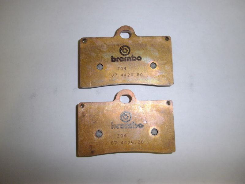 Тормозные колодки BREMBO RACING PAD M538Z04 оригинал (арт. 233-107A48653)