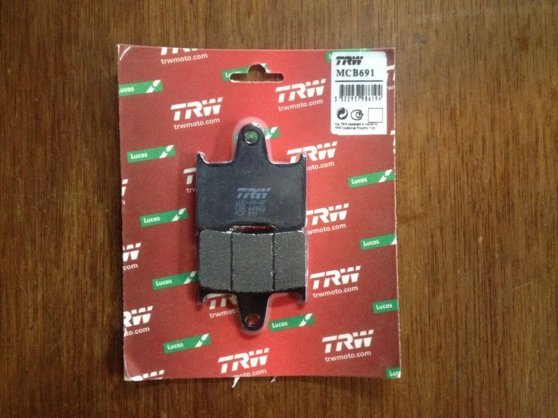 Lucas TRW колодки задние (арт. MCB691), аналог 06435MCE006, 06435MAZ006, 06435MAZ016, 06435-MCE-006, 06435-MAZ-006, 06435-MAZ-016