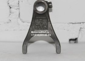 Вилка переключения передач (L. GEARSHIFT) Honda CBR919RR98-99 оригинал Б/У (арт. 24213-MAL-600Б/У)